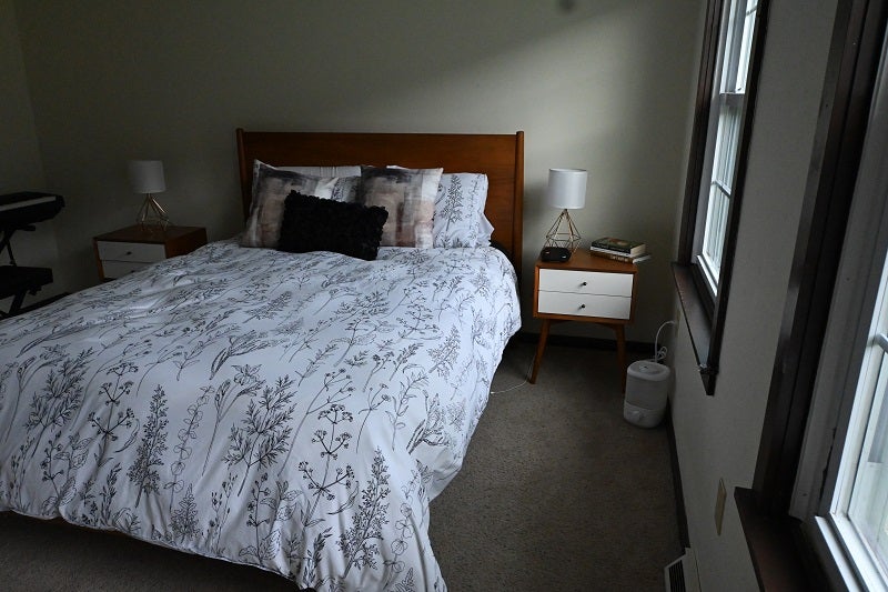 Fernleigh Apartment - Master Bedroom