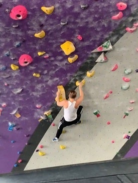 Alexis Kohlbeck rockclimbing